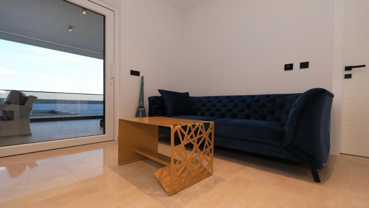 Adastra Apartments Maslenica Extérieur photo