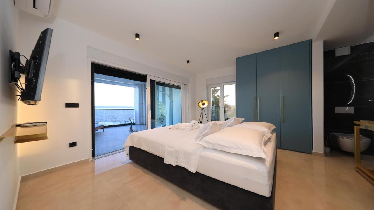Adastra Apartments Maslenica Extérieur photo