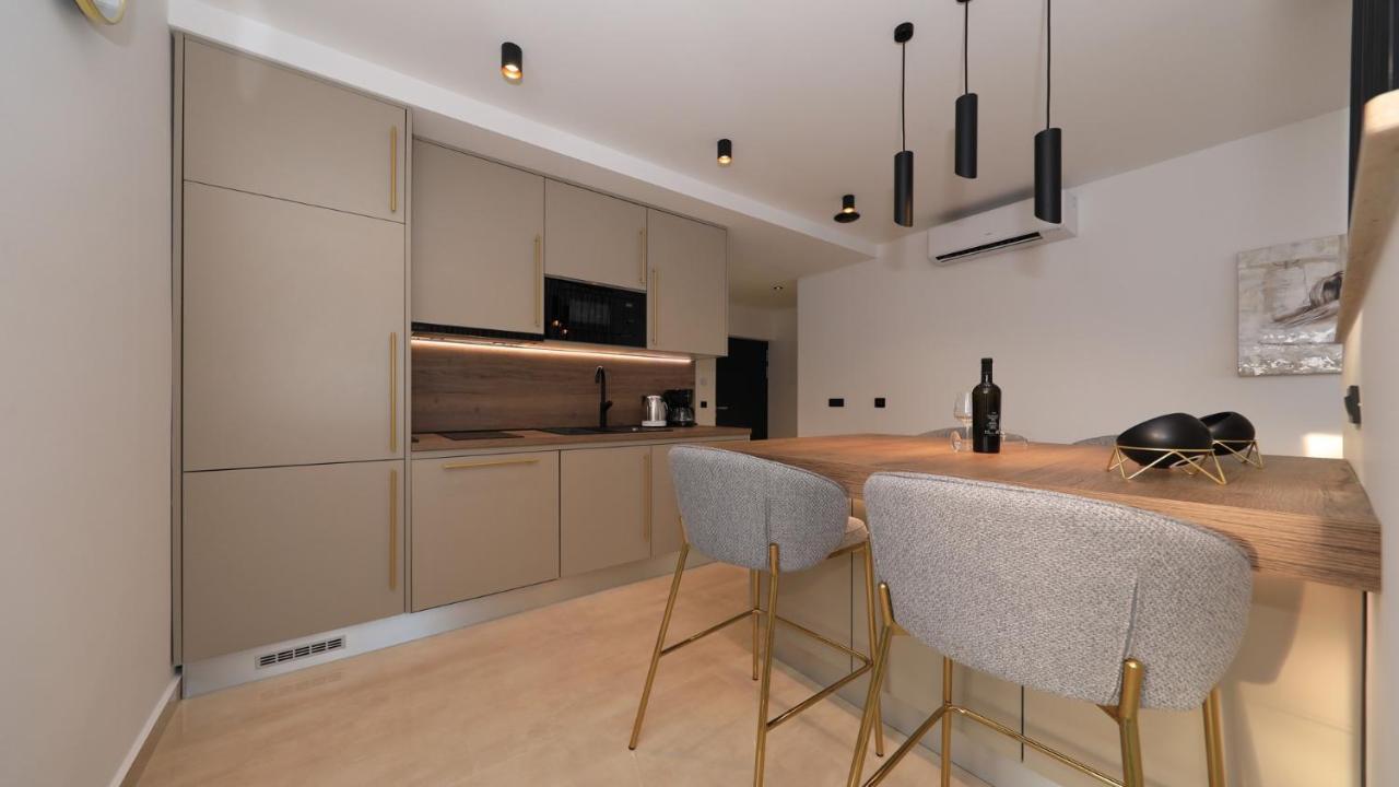Adastra Apartments Maslenica Extérieur photo