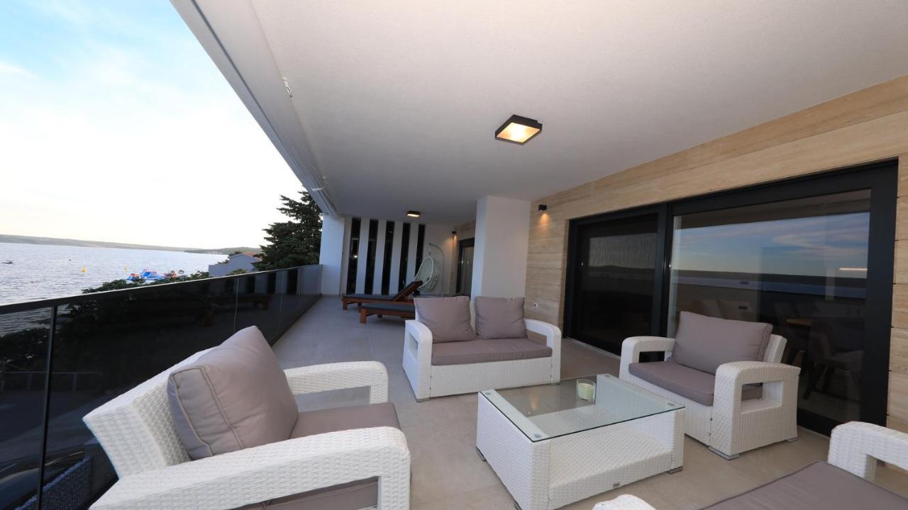 Adastra Apartments Maslenica Extérieur photo
