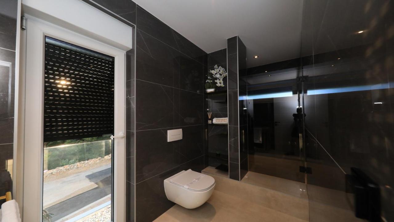 Adastra Apartments Maslenica Extérieur photo