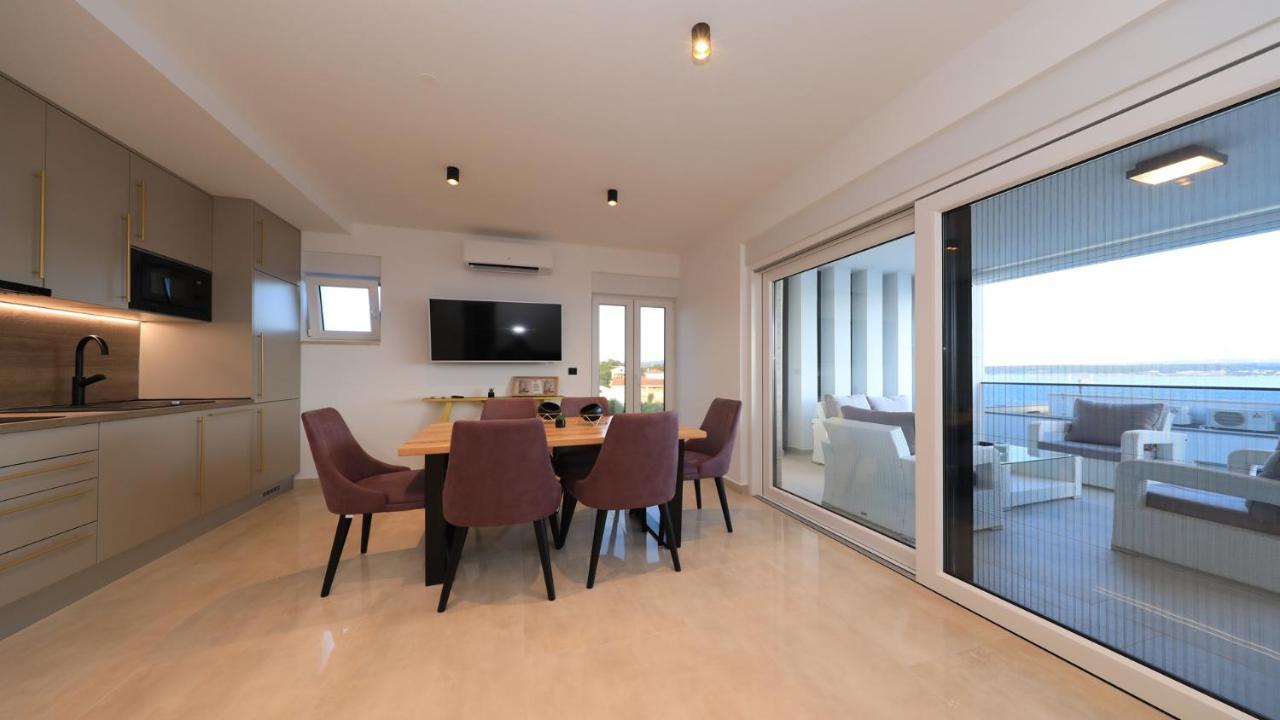 Adastra Apartments Maslenica Extérieur photo