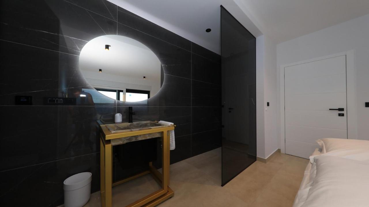 Adastra Apartments Maslenica Extérieur photo
