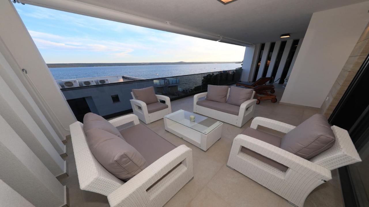 Adastra Apartments Maslenica Extérieur photo